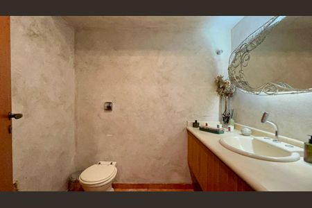 Casa à venda com 397m², 4 quartos e 4 vagasLavabo