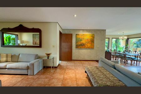 Sala de casa à venda com 4 quartos, 397m² em Alto de Pinheiros, São Paulo