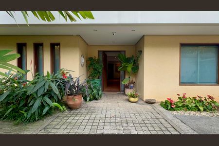 Casa à venda com 397m², 4 quartos e 4 vagasEntrada