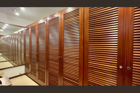 Casa à venda com 397m², 4 quartos e 4 vagasCloset da suíte 1