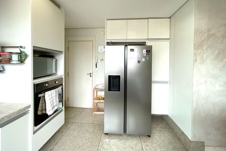 Apartamento à venda com 278m², 4 quartos e 4 vagasCozinha