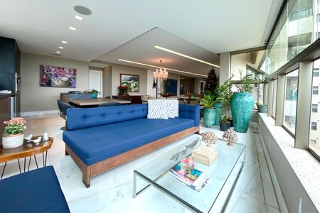 Apartamento à venda com 278m², 4 quartos e 4 vagasVaranda da Sala