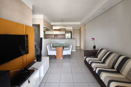 Sala de Estar de apartamento à venda com 3 quartos, 81m² em Jardim Proenca I, Campinas