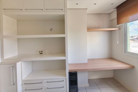 Apartamento à venda com 81m², 3 quartos e 2 vagasQuarto 3