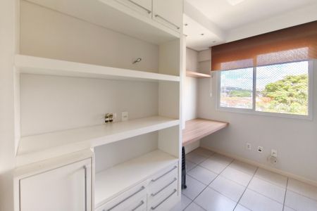 Apartamento à venda com 81m², 3 quartos e 2 vagasQuarto 3