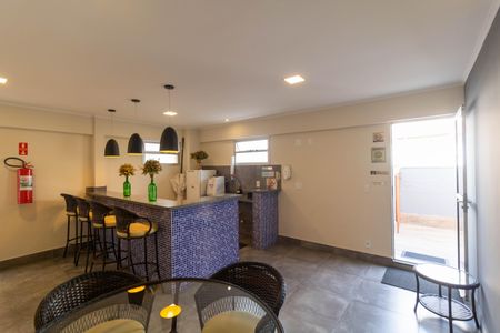 Apartamento para alugar com 48m², 2 quartos e 2 vagasÁrea comum - Salão de festas