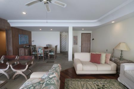 Apartamento para alugar com 262m², 4 quartos e 2 vagasSala