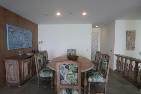 Apartamento para alugar com 262m², 4 quartos e 2 vagasSala