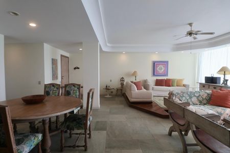 Apartamento para alugar com 262m², 4 quartos e 2 vagasSala