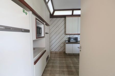 Apartamento para alugar com 262m², 4 quartos e 2 vagasCozinha