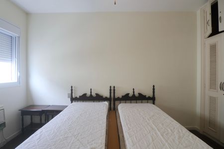 Apartamento para alugar com 262m², 4 quartos e 2 vagasQuarto