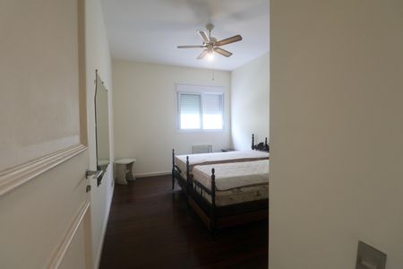 Apartamento para alugar com 262m², 4 quartos e 2 vagasQuarto