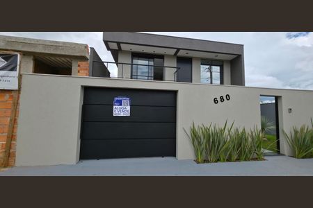 Casa à venda com 572m², 3 quartos e 4 vagasPlaca