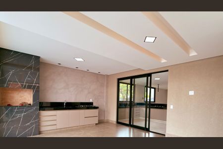 Casa à venda com 572m², 3 quartos e 4 vagasChurrasqueira