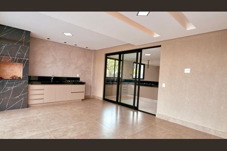 Casa à venda com 572m², 3 quartos e 4 vagasChurrasqueira