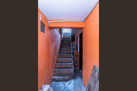 Casa para alugar com 70m², 3 quartos e 1 vagaEscada