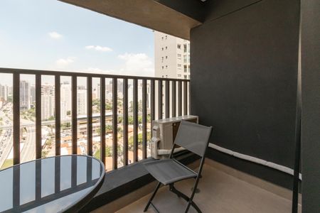 Studio para alugar com 26m², 1 quarto e sem vagaVaranda
