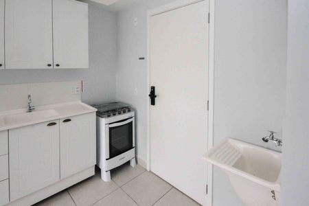 Apartamento para alugar com 31m², 2 quartos e sem vagaCozinha e Área de Serviço