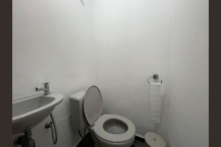 Casa à venda com 398m², 7 quartos e 3 vagasBanheiro 4