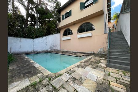 Casa à venda com 398m², 7 quartos e 3 vagasPiscina