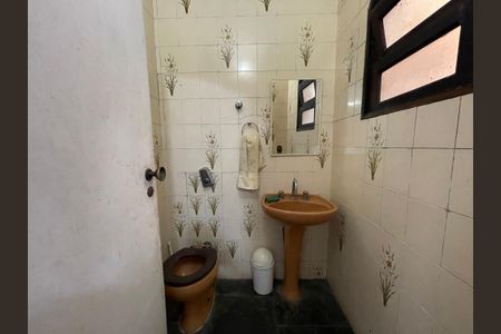 Casa à venda com 398m², 7 quartos e 3 vagasBanheiro 5