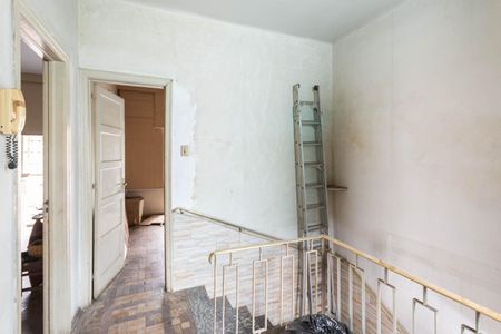 Casa à venda com 333m², 5 quartos e 3 vagasHall segundo andar