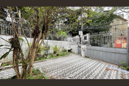 Casa à venda com 333m², 5 quartos e 3 vagasFachada