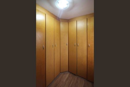 Apartamento para alugar com 78m², 3 quartos e 2 vagasQuarto 02