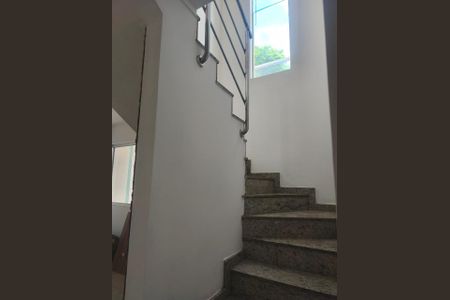 Casa à venda com 3 quartos, 120m² em Copacabana, Belo Horizonte