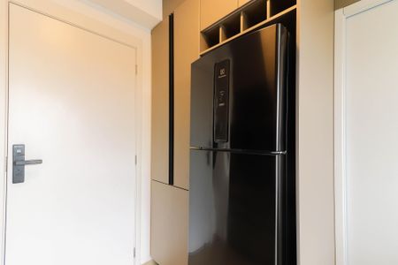 Cozinha de apartamento para alugar com 1 quarto, 25m² em Vila Butantã, São Paulo