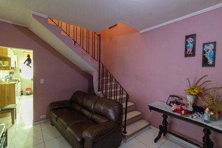 Casa à venda com 100m², 3 quartos e 3 vagasSala