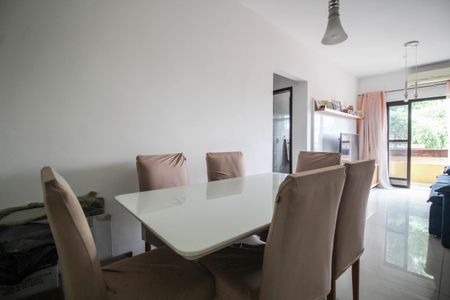 Apartamento para alugar com 78m², 2 quartos e 1 vagaSala