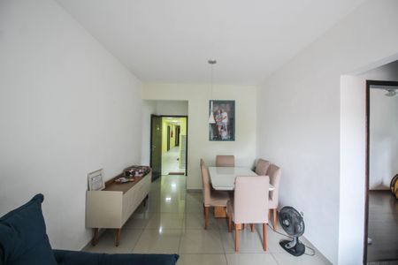 Apartamento para alugar com 78m², 2 quartos e 1 vagaSala