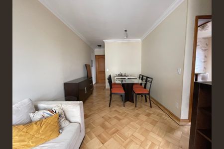 Sala de apartamento para alugar com 2 quartos, 57m² em Caxingui, São Paulo