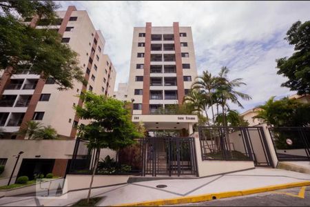 Apartamento para alugar com 57m², 2 quartos e 2 vagasFachada e portaria