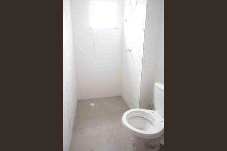 Apartamento à venda com 45m², 2 quartos e sem vaga Apartamento à venda com 45m², 2 quartos e sem vagaBanheiro