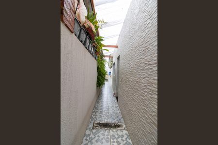 Casa à venda com 190m², 2 quartos e 3 vagas Casa à venda com 190m², 2 quartos e 3 vagasCorredor Lateral