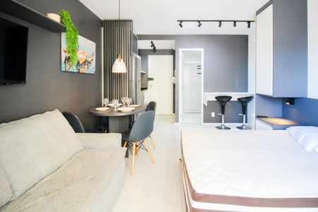 Studio para alugar com 28m², 1 quarto e sem vaga Studio para alugar com 28m², 1 quarto e sem vagaSala/Quarto