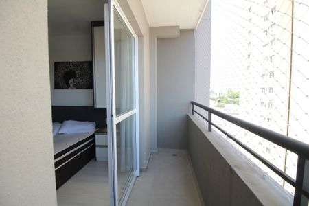 Studio para alugar com 28m², 1 quarto e sem vaga Studio para alugar com 28m², 1 quarto e sem vagaSala/Quarto - Varanda