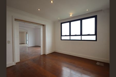 Apartamento para alugar com 300m², 4 quartos e 4 vagasSala de TV