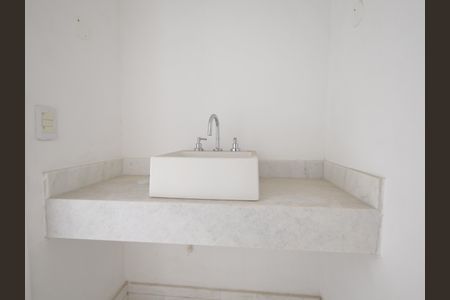 Apartamento para alugar com 300m², 4 quartos e 4 vagasLavabo