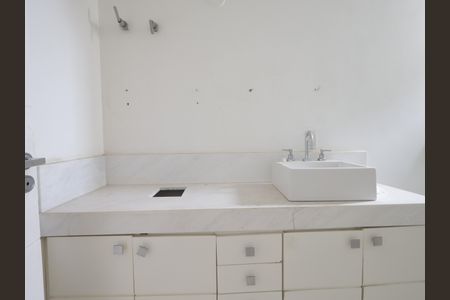 Apartamento para alugar com 300m², 4 quartos e 4 vagasBanheiro da Suíte 3