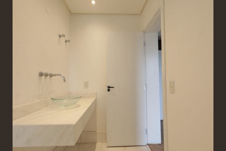 Apartamento para alugar com 300m², 4 quartos e 4 vagasBanheiro da Suíte 2