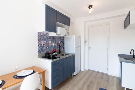 Sala - Cozinha de apartamento à venda com 1 quarto, 24m² em Vila Butantã, São Paulo