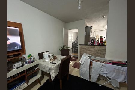 Sala de apartamento à venda com 2 quartos, 40m² em Tomás Coelho, Rio de Janeiro