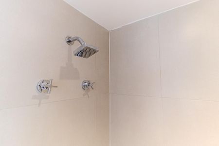 Banheiro de kitnet/studio à venda com 1 quarto, 24m² em Centro Histórico de São Paulo, São Paulo