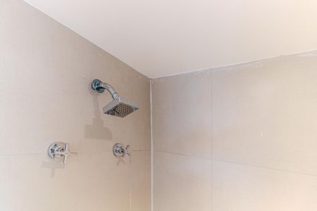 Banheiro de kitnet/studio à venda com 1 quarto, 24m² em Centro Histórico de São Paulo, São Paulo