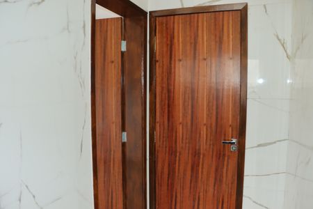 Casa de Condomínio para alugar com 4 quartos, 250m² em Paisagem Renoir, Cotia