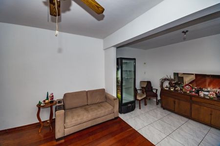 Apartamento à venda com 3 quartos, 100m² em Itapoã, Belo Horizonte