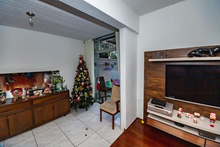 Apartamento à venda com 3 quartos, 100m² em Itapoã, Belo Horizonte